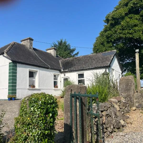 Tír na Ciúine, hotel in Foxford