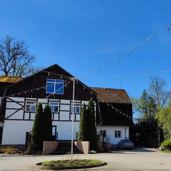 Baltakmeņu muiža, hotel in Mujani
