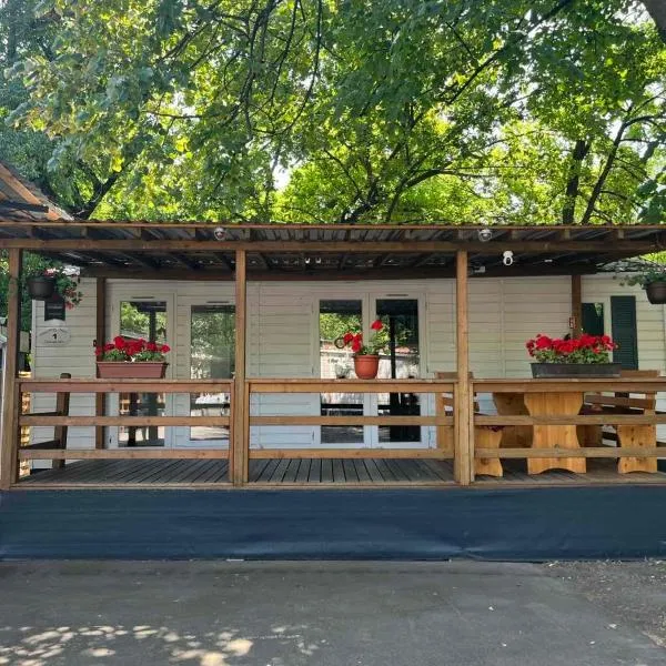 Haller Camping, hotel v Budapešti
