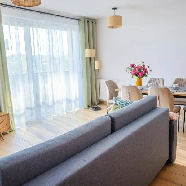 M&D apartamenty w Karkonoszach! 2 sypialnie, salon z aneksem, balkon z widokiem na góry, hotel in Jelenia Góra