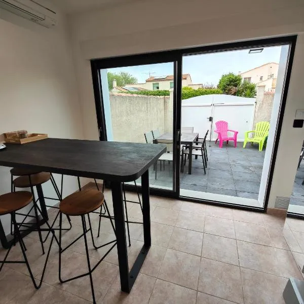 Maison classé 3 étoiles Pérols avec terrasse et clim, hotel in Pérols