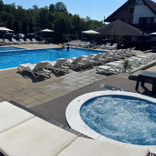 Oaza Apusenilor, hotel v destinaci Călăraşi