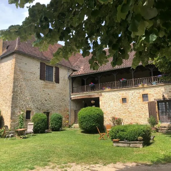 Aux Deux Lys, hotel em Plazac