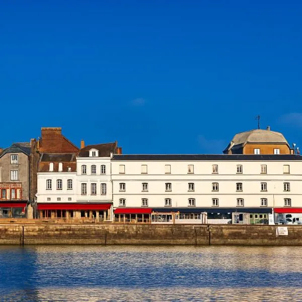 Best Western Le Cheval Blanc -Vue sur le port-plein centre ville, hotel en Honfleur