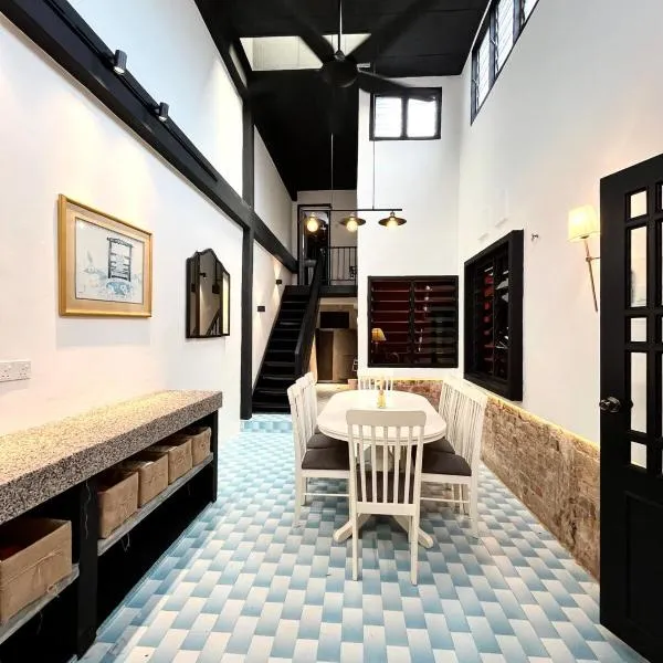 Peranakan House Convenient Stay near Jonker 6-12 pax, hotel en Melaka