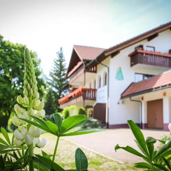 House of Happiness by apartmentglück, hotel di Schluchsee