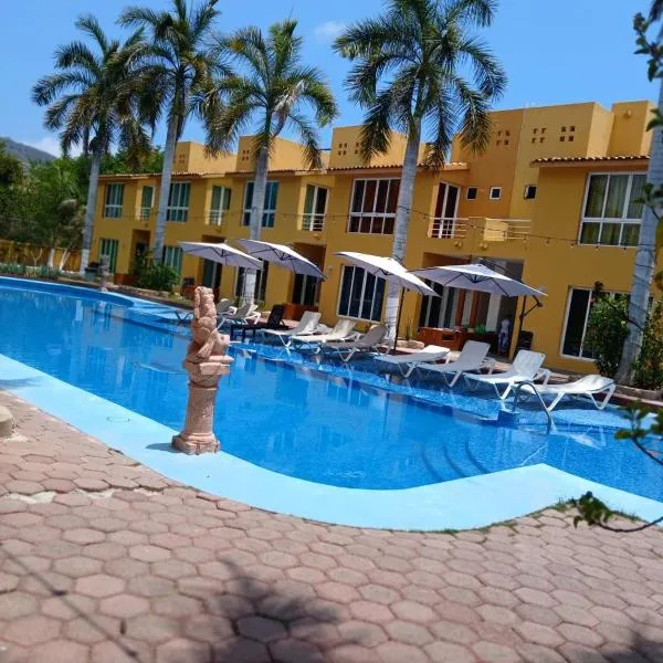 VILLAS RIBERA DEL PACIFICO, hotel v destinaci Ixtapa