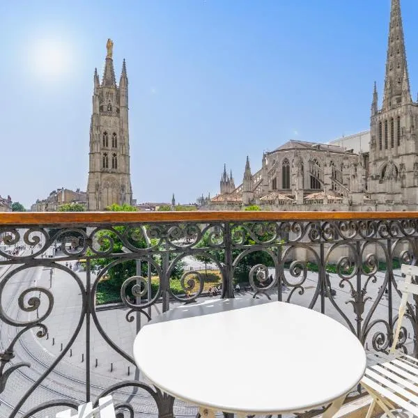 Appartement Place Pey Berland avec balcon et parking, hotel in Bordeaux