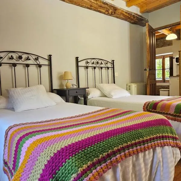 Valles del Narcea, Apartamentos Rurales, hotel v destinaci Cangas del Narcea