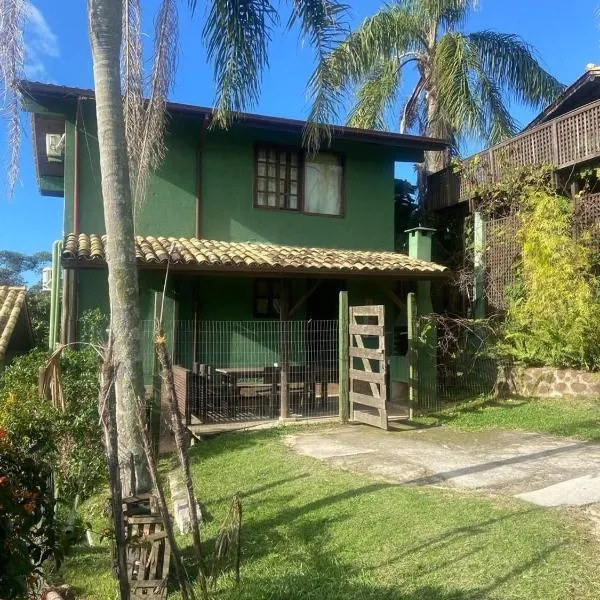 Pousada vale verde bungalows - Praia do Rosa, hotel in Praia do Rosa