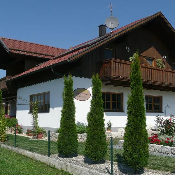 Privatpension Eberth, hotel in Niederwinkling