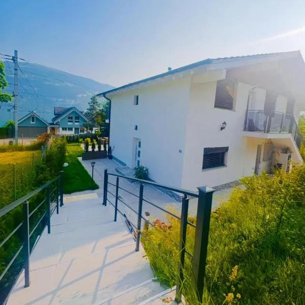 Villa Lakeview Appartment, hotel en Leissigen