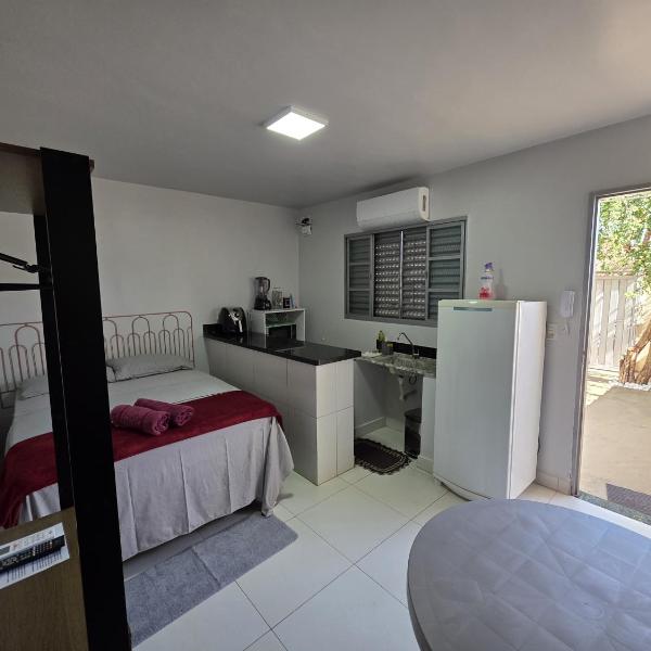 Microcasa Privativa 1 - Suíte Mobiliada Climatizada WiFi e Garagem Individual - Foto 4