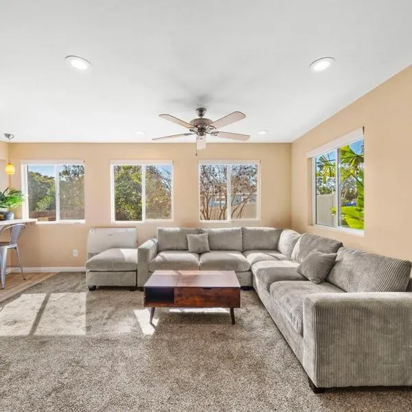 Decked Out Delight Park Charm