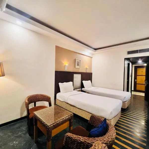 Hotel Dr Rajkumar International, hotel in Bangalore
