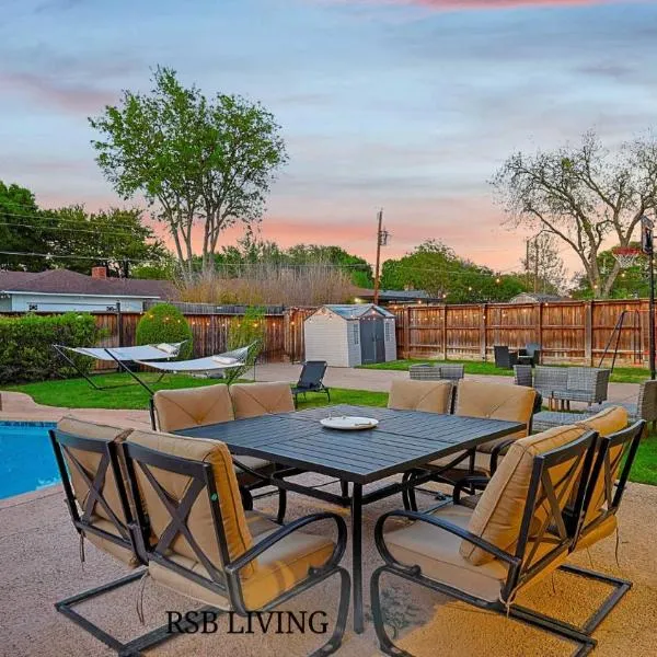 Spectacular 6BR 2,5BA Holiday Home with Pool, hotel v destinaci Dallas