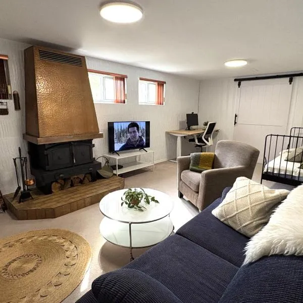 Montreal - Laval Haven - Entire Rental Unit, hotel in Laval