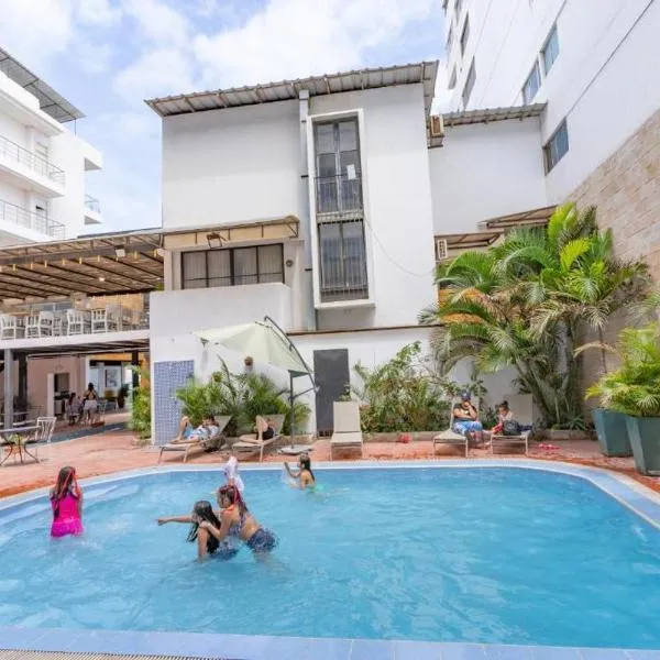 Hotel Kinova - Salinas, hotell sihtkohas Salinas