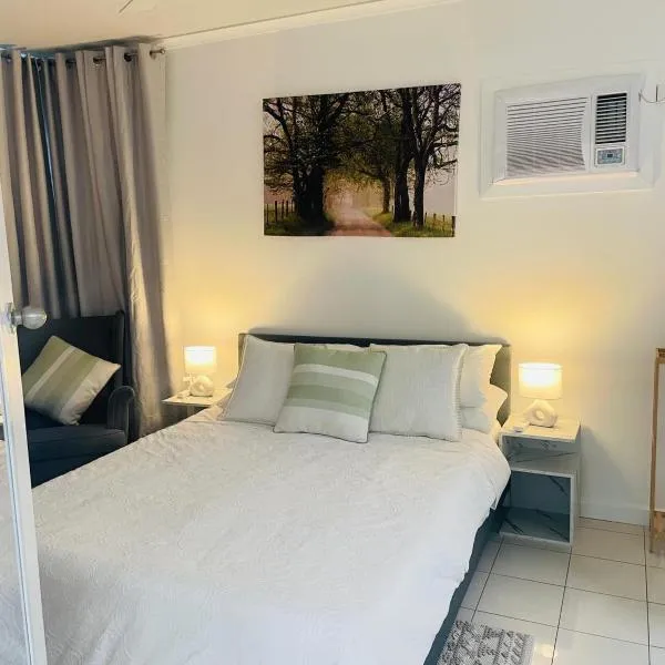 Entire Unit in Norwood, Adelaide, hotel in Rose Park
