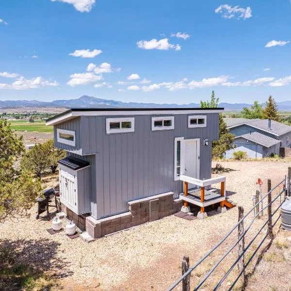 Hilltop Tiny Home, hotel a Panguitch