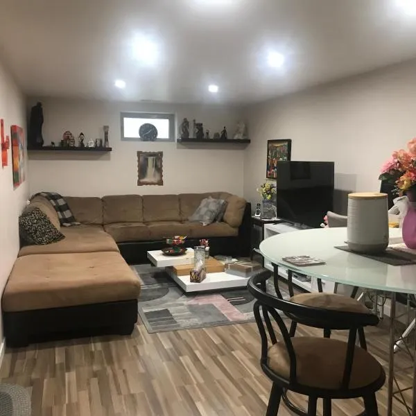 Dolly's Deluxe Suite, hôtel à Fort Saskatchewan