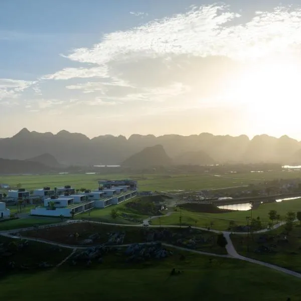 The Five Resort & Golf Hoang Gia Ninh Binh, hotel en Tam Ðiệp