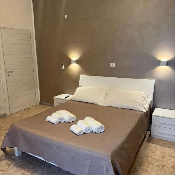 Trilocale vicino al mare, hotel in Lido di Ostia