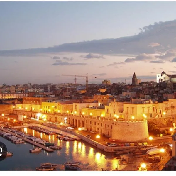 ALMAREDo, hotel en Bisceglie