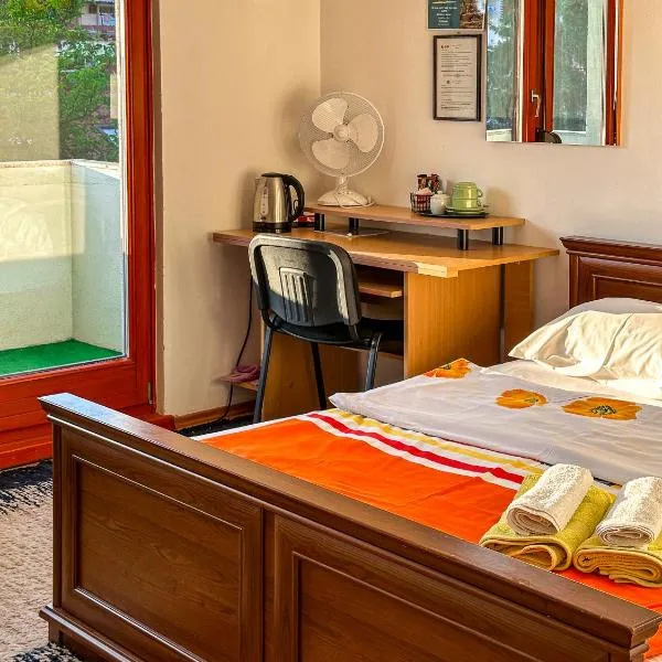 Cozy room with a balcony, hotel en Sarajevo