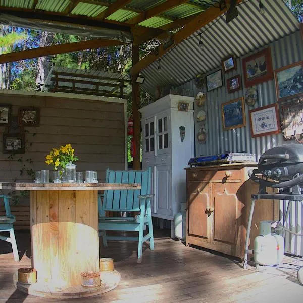 Paddock Shack, hotel em Carool