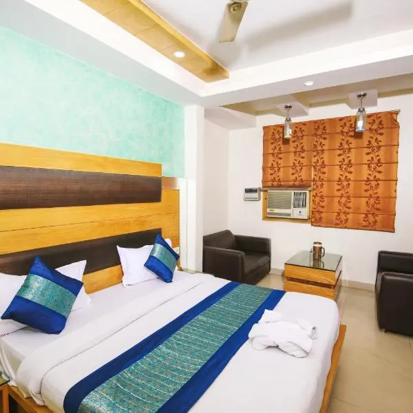 Hotel Lav-kush Deluxe 2 Minute Walk From New Delhi, hotel in New Delhi