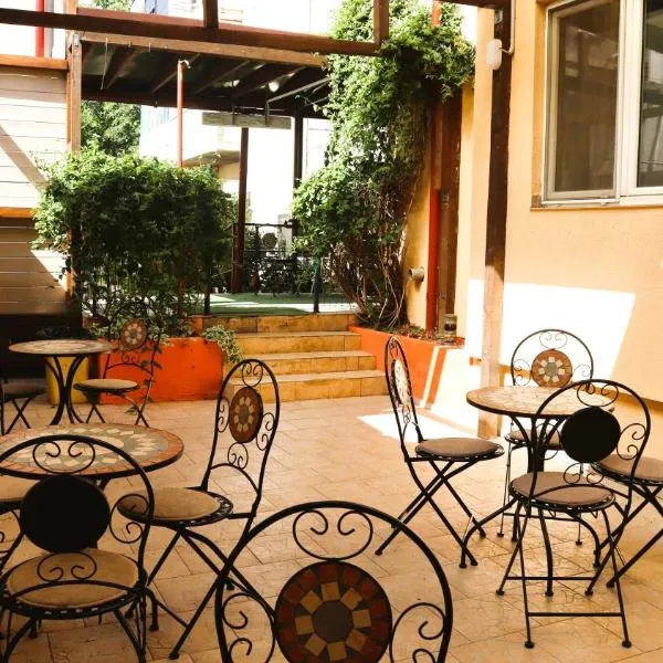 Taxi Hostel, hotel v destinaci Otopeni