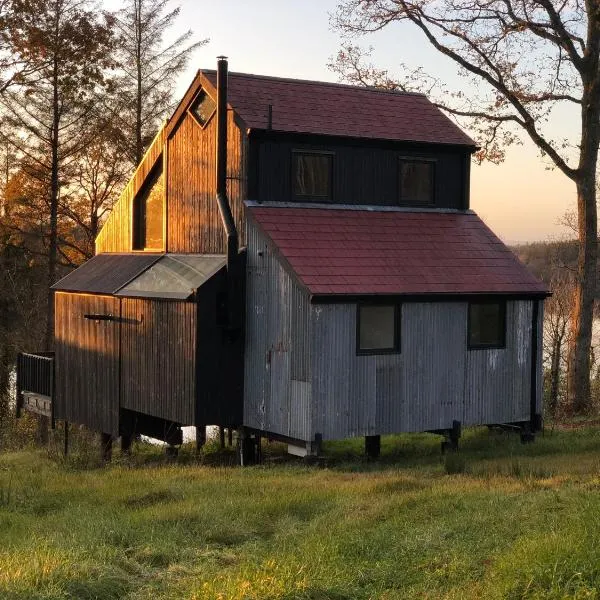 CABÜ by the Lakes, hotell i Cavan