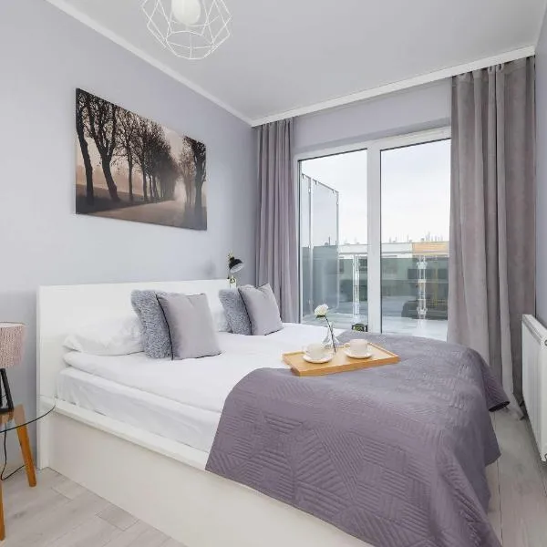Przestronny Apartament w Zielonej Okolicy Parking by Noclegi Renters, hotel in Sosnowiec