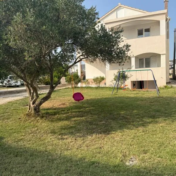 Apartment K&M, ξενοδοχείο σε Bibinje