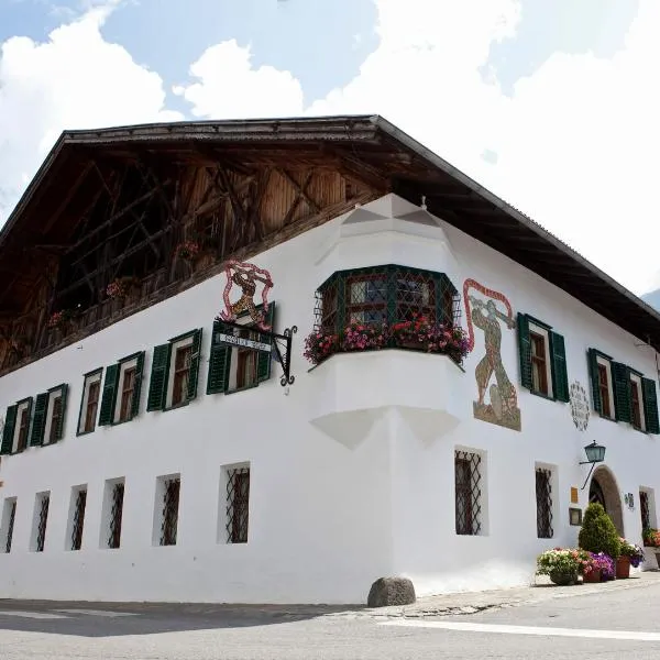 Landgasthof "Wilder Mann", hotel en Telfes im Stubai