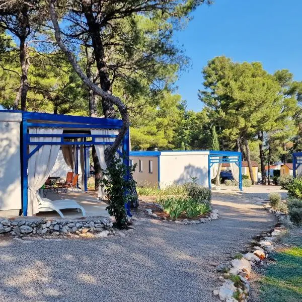 Aminess Planet Camping Holiday Homes Port9, hotel v destinaci Korčula