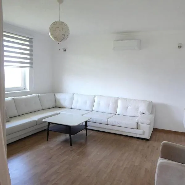 Small Hill Apartments, hotel v destinaci Sarajevo