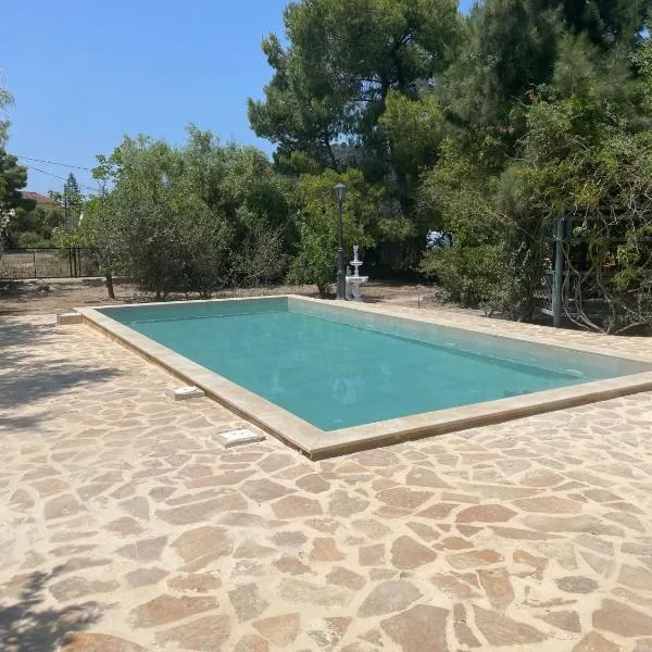 Yiolanda Pool Villa by "Elite", hotel sa Zakynthos Town