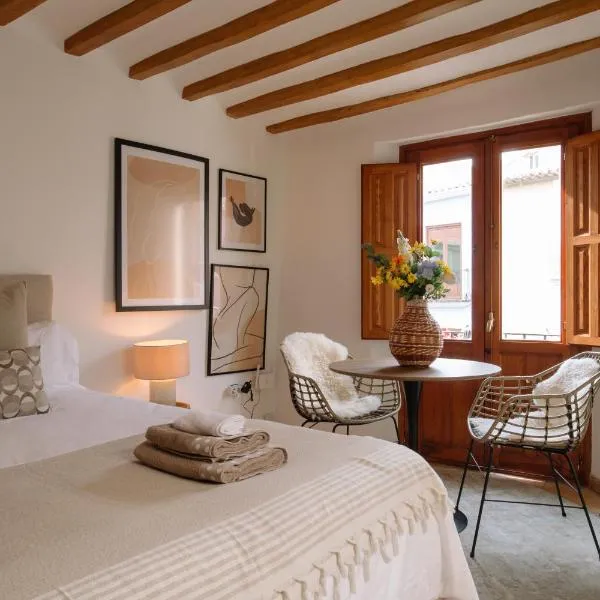 Castelar Suite, Villajoyosa Old Town, Balcony and Terrace, Seaview, hotel in Villajoyosa