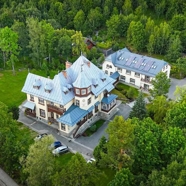 Penzión Jesenský, hotel u gradu Tatranska Lomnica