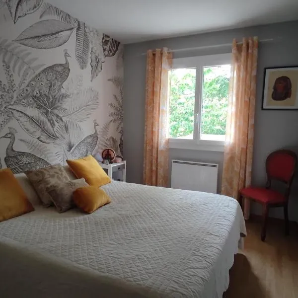 Deux Chambres Doubles pour 4 personnes, hotel em Polliat