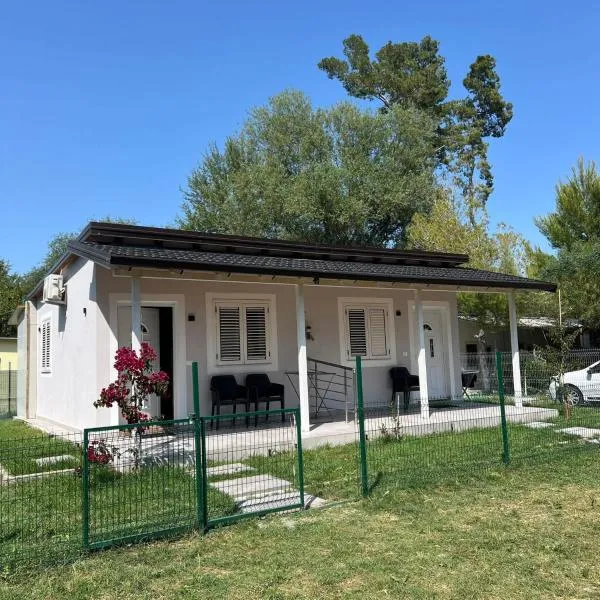 Villa Gersi, hotel en Divjakë
