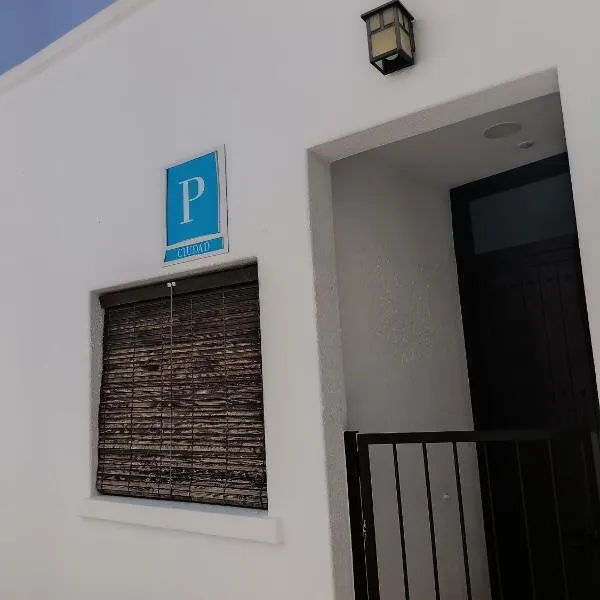 La Troje Pensión, hotel in Lucainena de las Torres