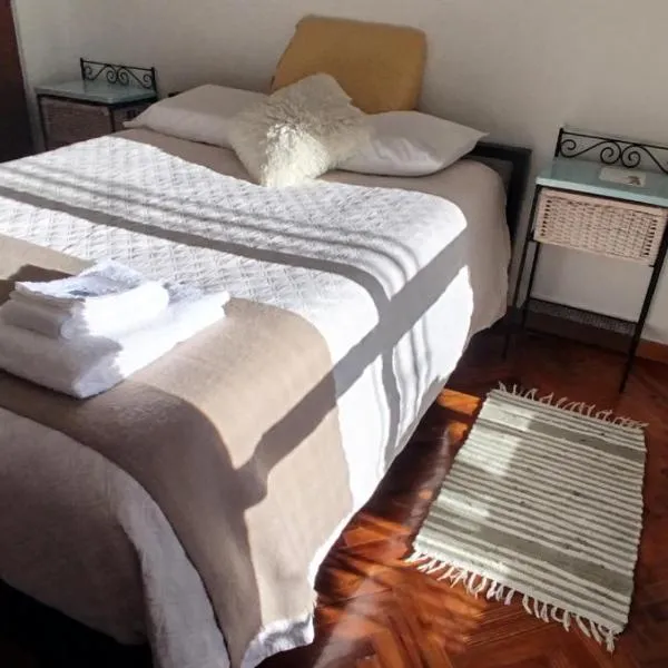 A bright and centrally located 2-room apartment, hotel in San Miguel
