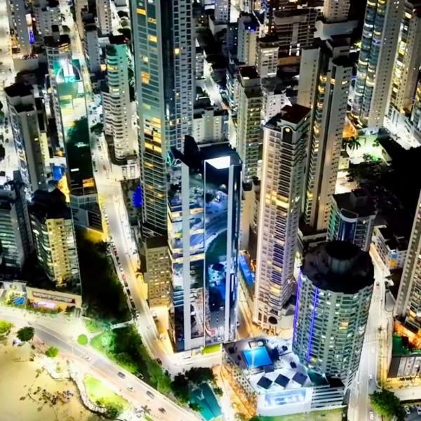 LOFT DUBAI BOUTIQUE - Acesso à Praia I Piscina Aquecida I Academia I Churrasqueira I FG Big Wheel - Foto 4