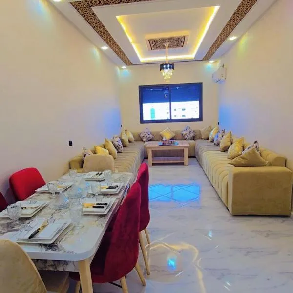 Luxuriöse Wohnung in Fez, hotel v destinaci Fès