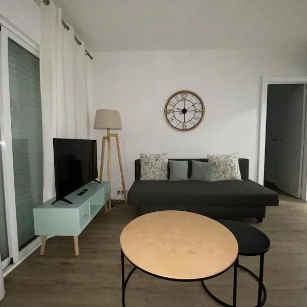 The 4 Suns Apartment, hotel in Benalmádena