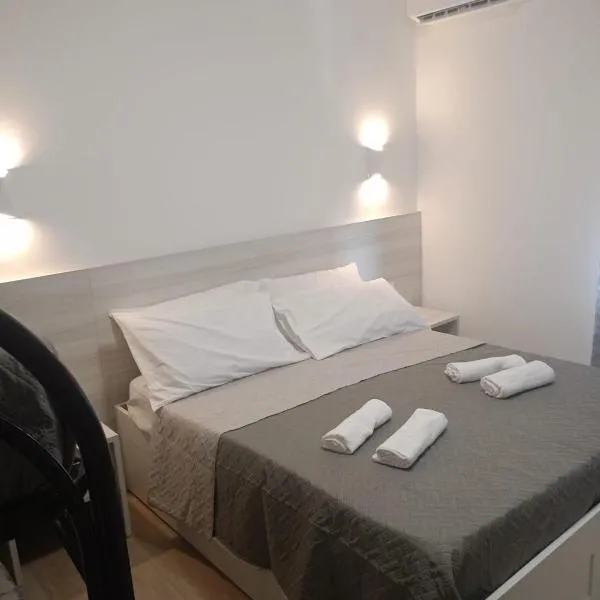 bed end breakfast scalea da romina, hotel in Scalea