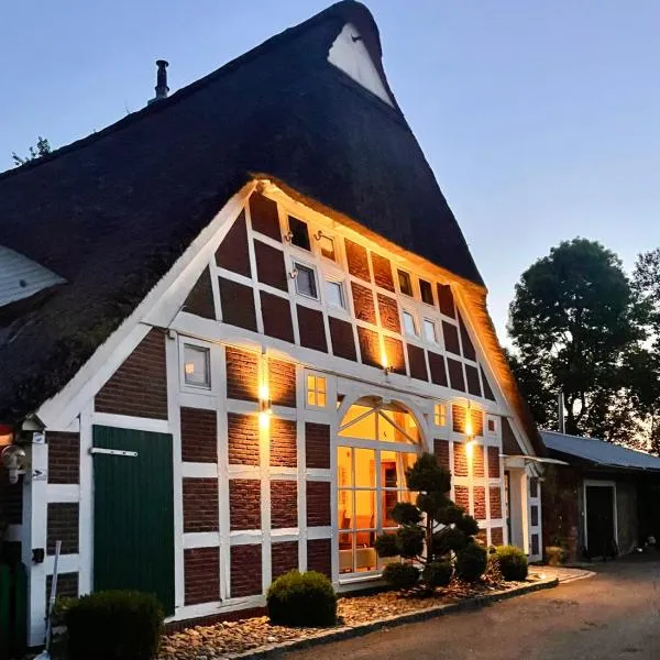 Altes Landhaus Oste, Appartement- Hotel mit Kamin, hotel en Hemmoor